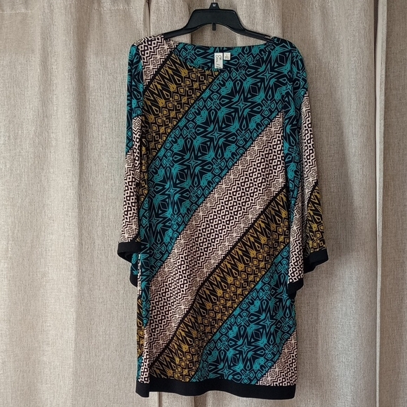 Emma & Michele Dresses & Skirts - Emma‎ & Michele Multicolor Geometric Dress